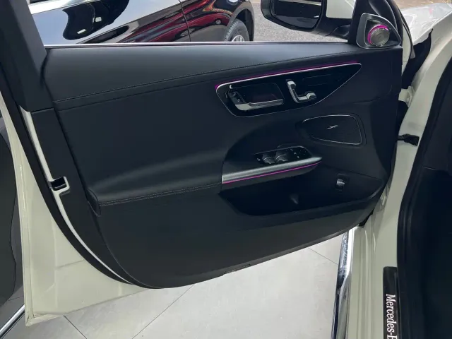 Mercedes-Benz C-Class — Фото автомобиля 12