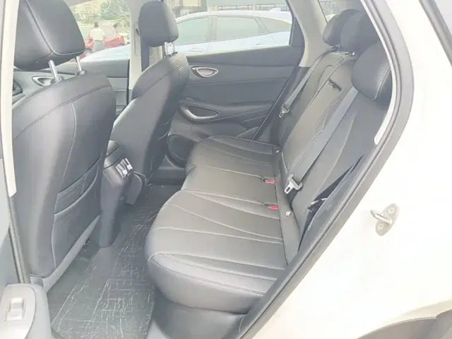BYD Sealion 05 EV — Фото автомобиля 16