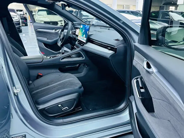 Geely Xingrui — Фото автомобиля 8