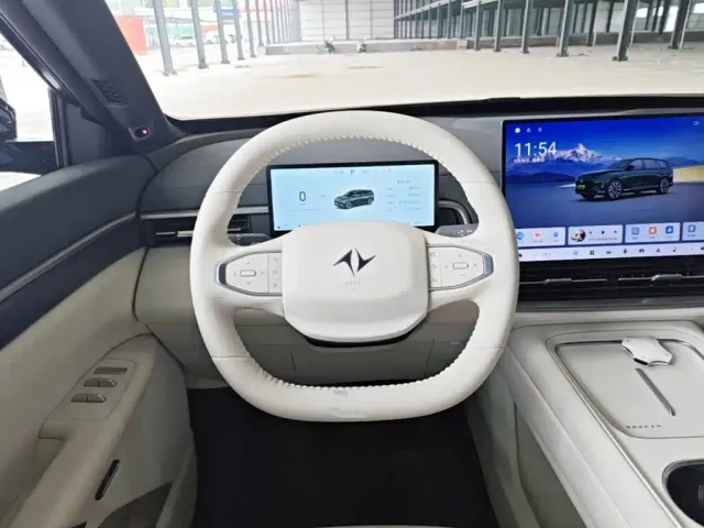 Dongfeng eπ 008 — Фото автомобиля 10