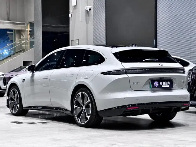 Nio ET5 Touring — Фото автомобиля 3