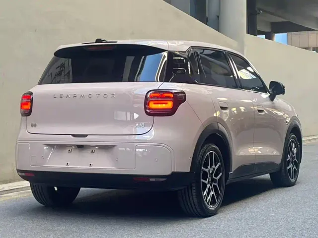 Leapmotor A10 — Фото автомобиля 5