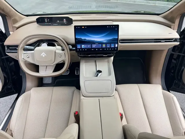 GAC Hyptec HT — Фото автомобиля 11