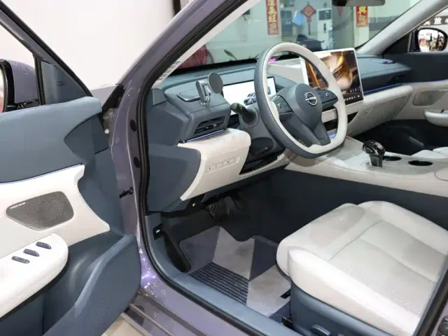 Nissan Teana — Фото автомобиля 9