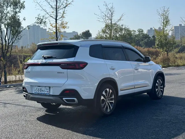 Chery Tiggo 8 — Фото автомобиля 8