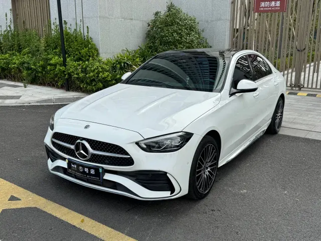 Фотография автомобиля — Mercedes-Benz C-Class