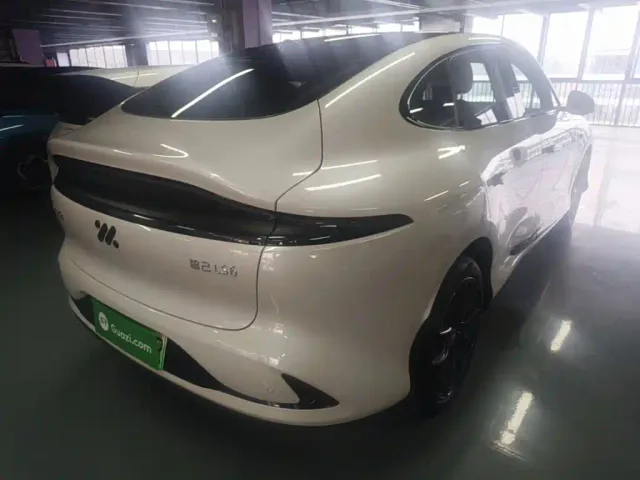IM Motors LS6 — Фото автомобиля 6
