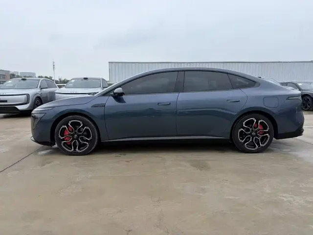 Nissan N7 — Фото автомобиля 4