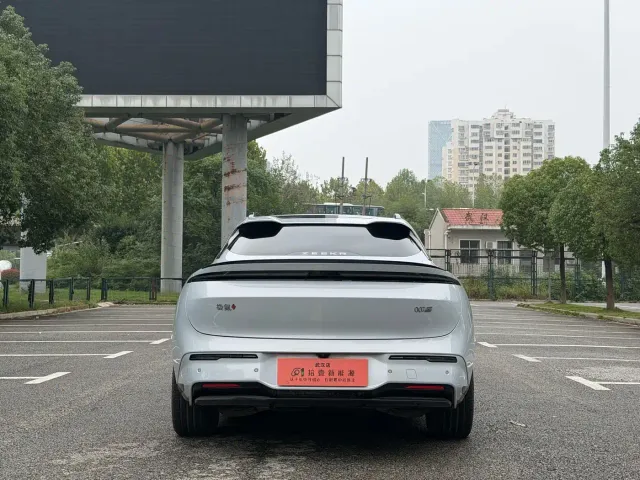 Zeekr 007 GT — Фото автомобиля 5