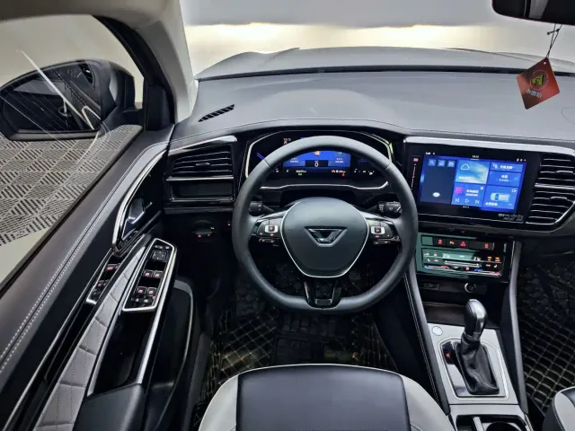 Jetta VS7 — Фото автомобиля 14
