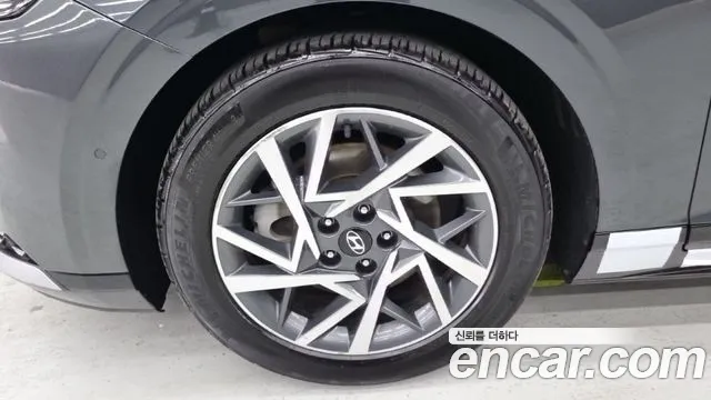 Hyundai Grandeur Grandeur (GN7) 2.5 Бензин 2WD — Фото автомобиля 5