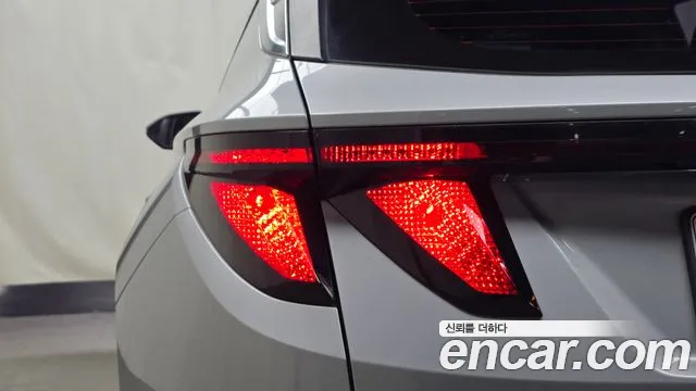 Hyundai Tucson Tucson (NX4) Дизель 2.0 2WD — Фото автомобиля 23