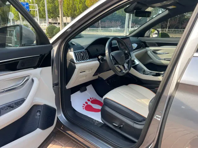 BYD Song PLUS — Фото автомобиля 5