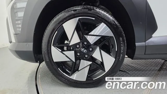 Hyundai Kona SX2 — Фото автомобиля 5