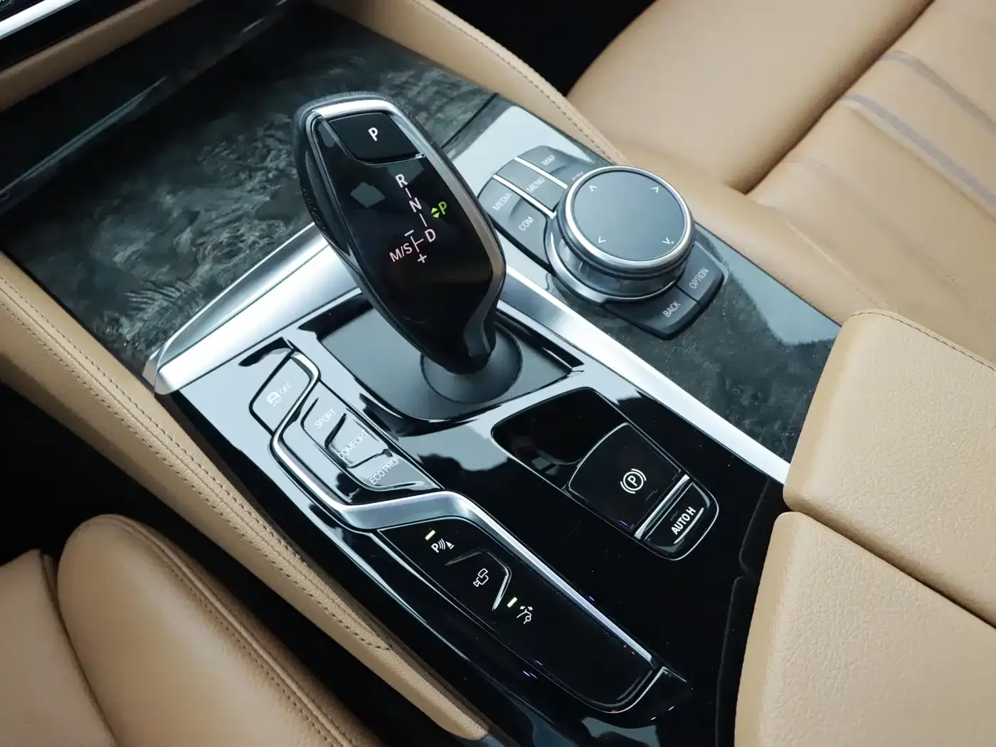 BMW BMW 6 Series GT 2021 Facelift 630i M Sport Package — Фото автомобиля 18