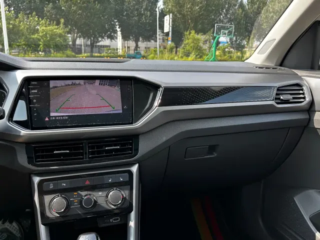 Volkswagen T-Cross — Фото автомобиля 20