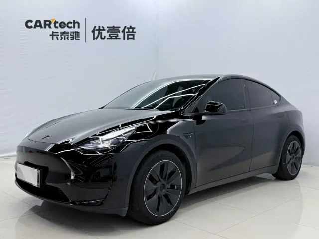 Фотография автомобиля — Tesla Model Y