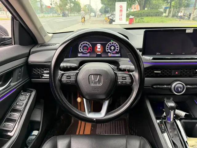 Honda Accord — Фото автомобиля 14