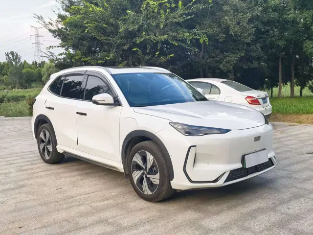 Geely Galaxy E5 — Фото автомобиля 3
