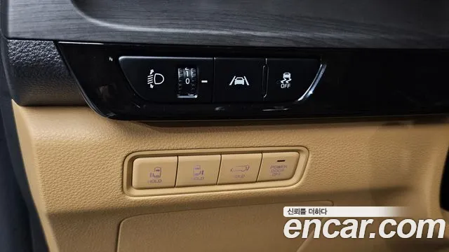 Kia Carnival Generation 4 — Фото автомобиля 28