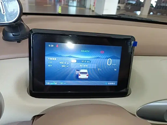 Wuling Hongguang Mini EV — Фото автомобиля 11