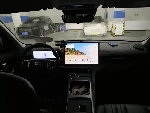 Geely Galaxy E5 — Фото автомобиля 12