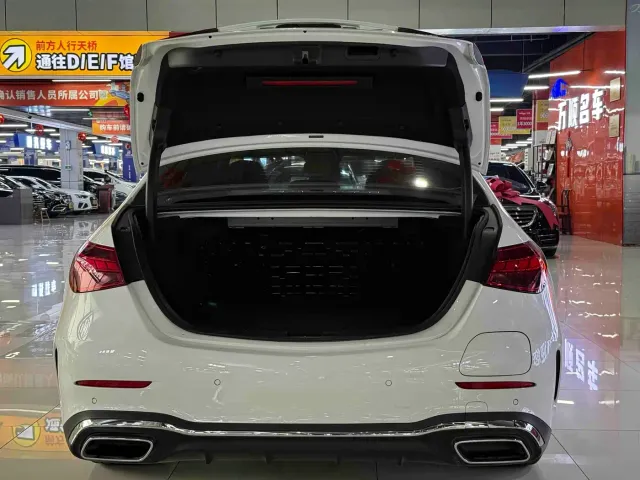 Mercedes-Benz C-Class — Фото автомобиля 17
