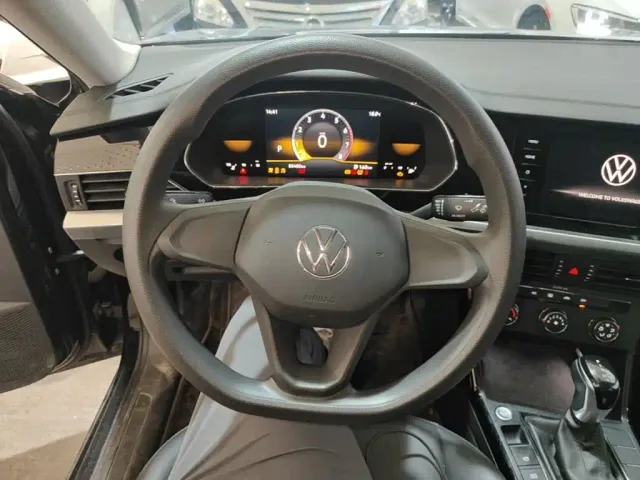 Volkswagen Passat — Фото автомобиля 10