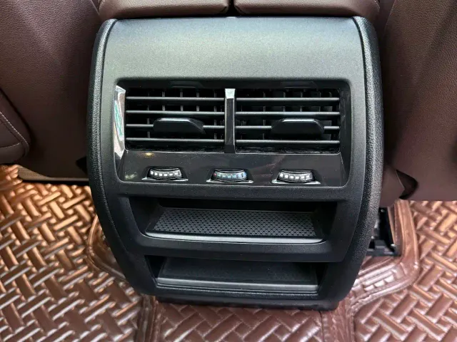 BMW X5 — Фото автомобиля 13