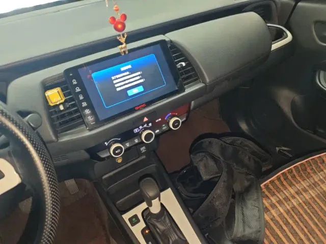Honda Fit — Фото автомобиля 12