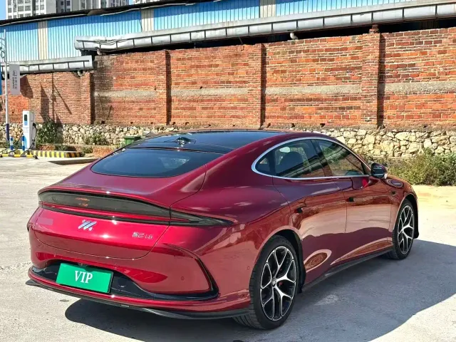 IM Motors L6 — Фото автомобиля 7