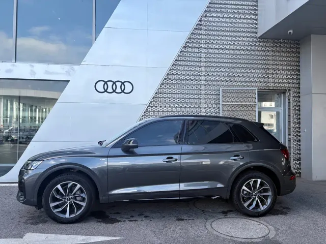 Audi Q5L — Фото автомобиля 4