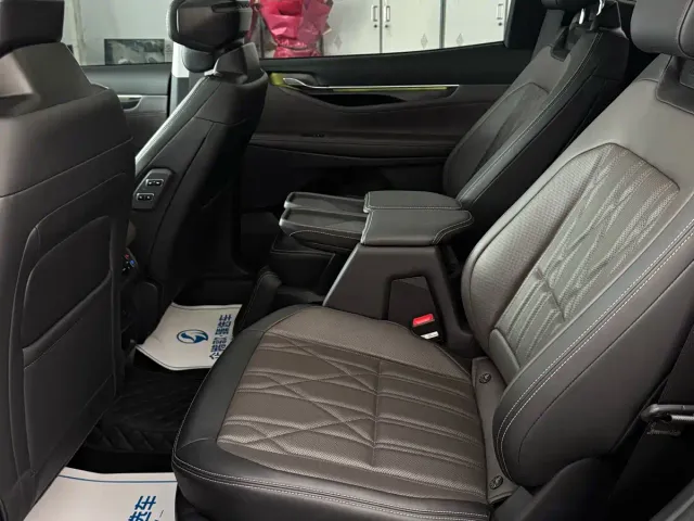 Ford Edge — Фото автомобиля 14