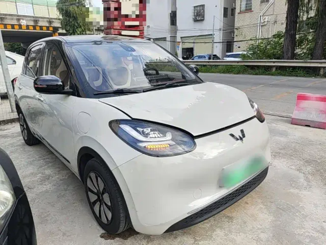 Wuling Bingo — Фото автомобиля 3