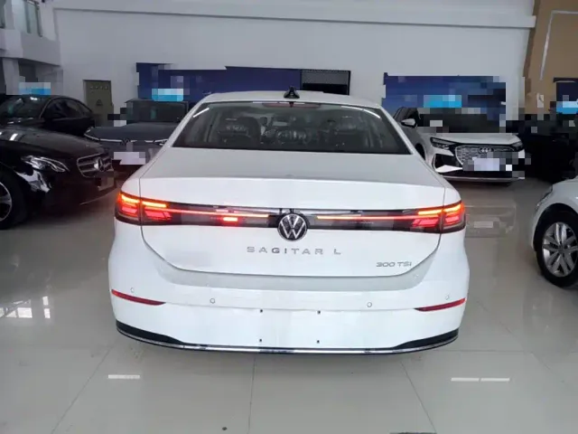 Volkswagen Sagitar — Фото автомобиля 5