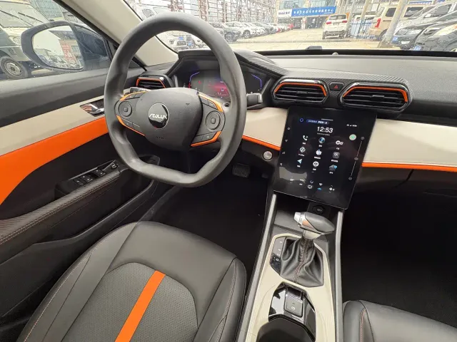 Dongfeng Yixuan — Фото автомобиля 11