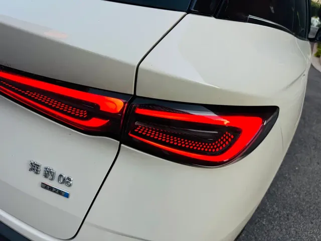 BYD Seal 06 DM-i Touring — Фото автомобиля 21