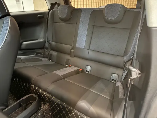 MINI Electric MINI ACEMAN — Фото автомобиля 6