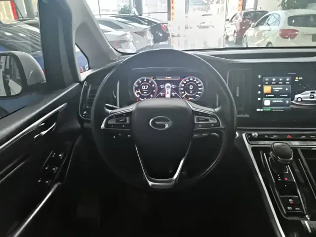 GAC Trumpchi M8 — Фото автомобиля 10