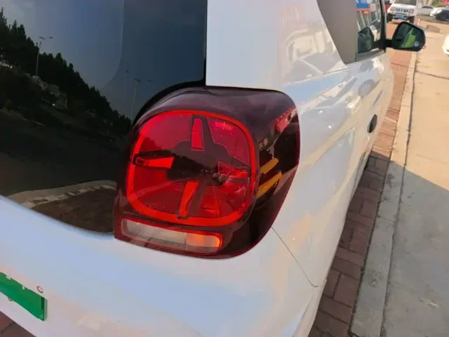Roewe Clever — Фото автомобиля 7