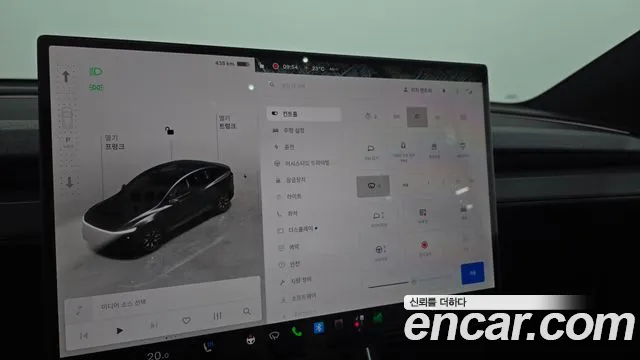 Tesla Model Y — Фото автомобиля 16