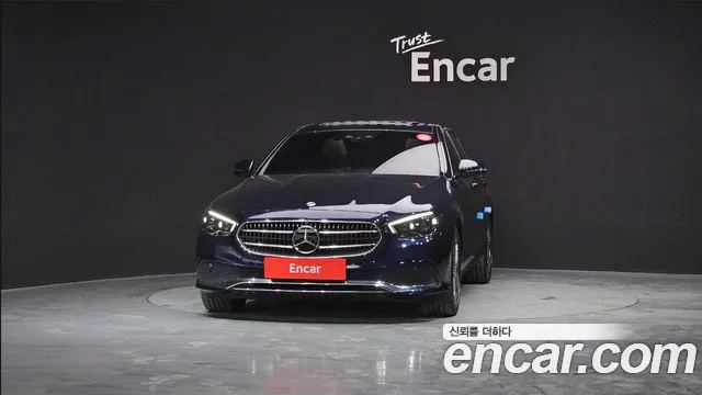 Mercedes-Benz E-Class E-класс W213 E350 4MATIC Avantgarde — Фото автомобиля 3