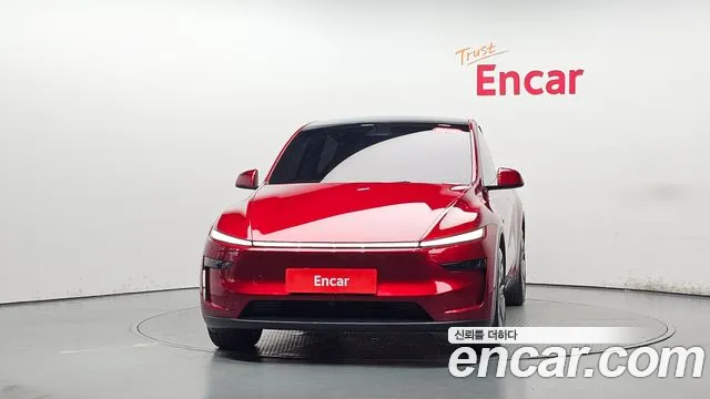 Tesla Model Y — Фото автомобиля 2