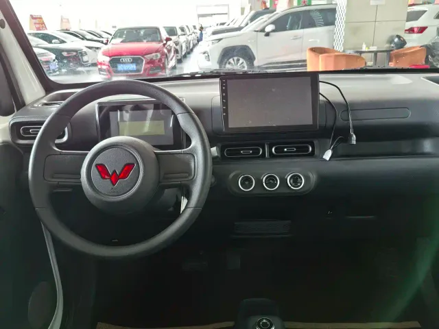 Wuling Zhiguang NEV — Фото автомобиля 5