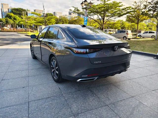 Changan Lamore — Фото автомобиля 17