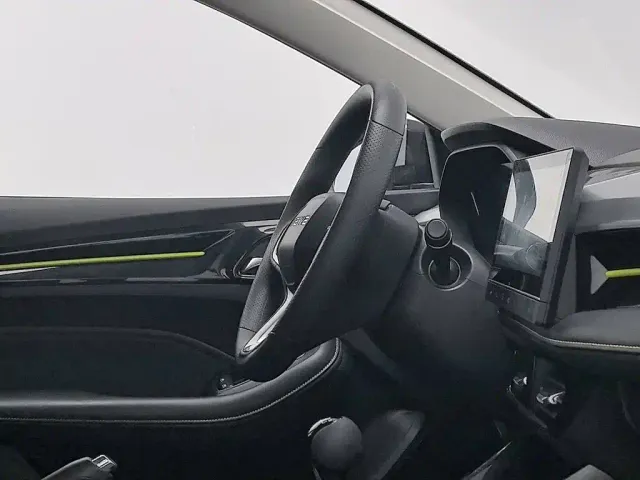 Roewe i5 — Фото автомобиля 22