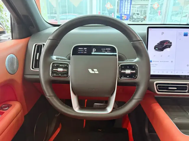Li Auto L6 — Фото автомобиля 12