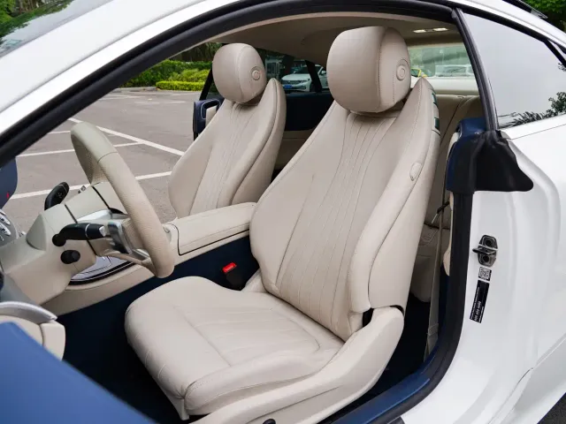 Mercedes-Benz E-Class — Фото автомобиля 21