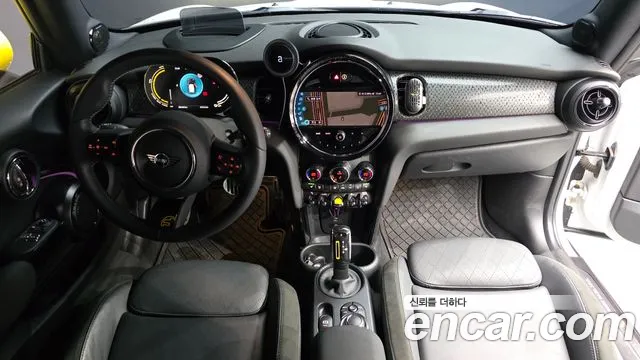 Mini Cooper Cooper Электро SE Электро — Фото автомобиля 2