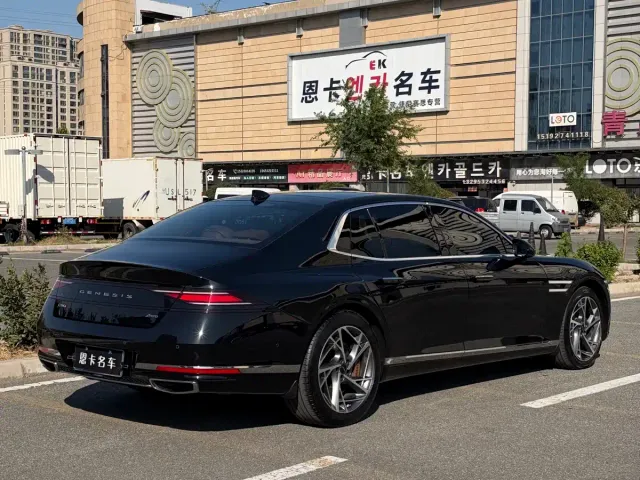 Genesis G90 — Фото автомобиля 6